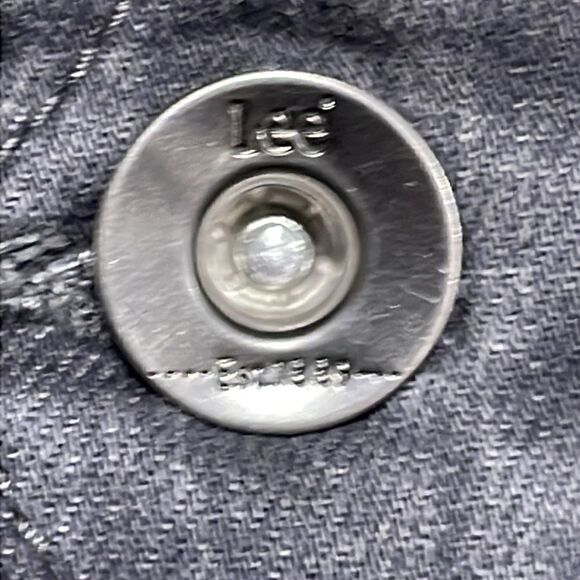 NWOT Lee Platinum Label Gray Jean Jacket.  Size M medium 8/10 98% cotton - Picture 3 of 11